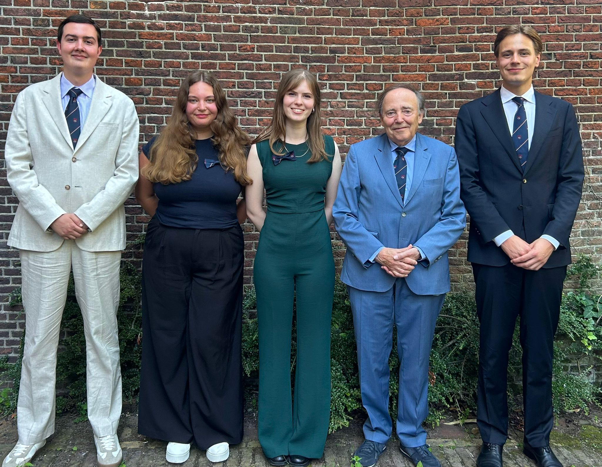 Foto van het bestuur van Mordenate College 2023-2024.